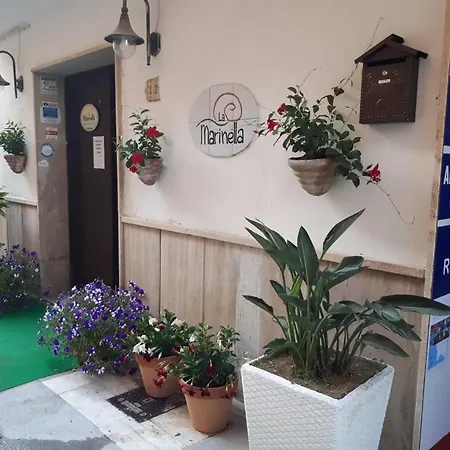 住宿加早餐酒店 La Marinella