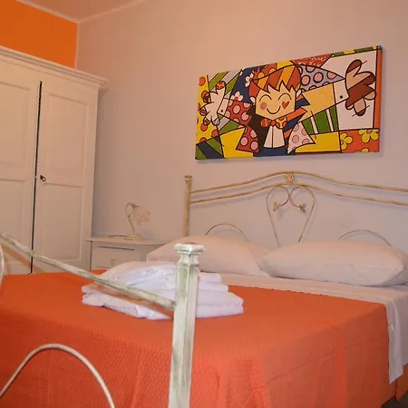 Frühstückspension La Marinella 3*