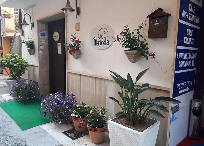 住宿加早餐酒店 La Marinella