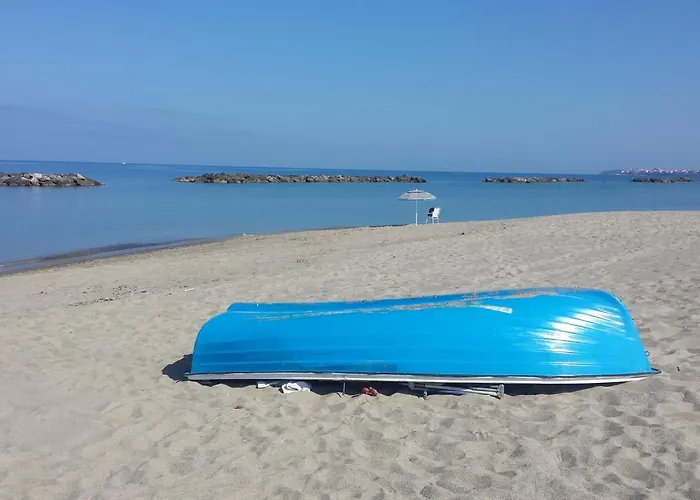 La Marinella 住宿加早餐酒店 3*