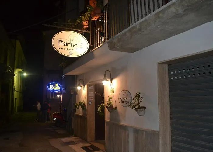 住宿加早餐酒店 La Marinella