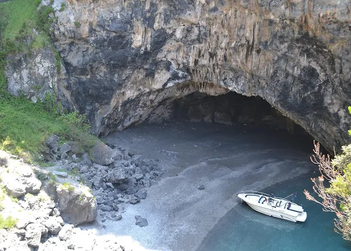 住宿加早餐酒店 La Marinella